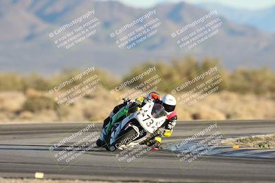 media/Dec-07-2025-CVMA (Sun) [[3e7d2de5dc]]/Race 17-Amateur Formula Middleweight/